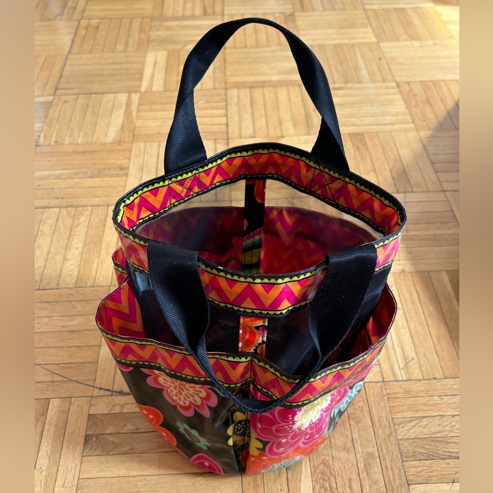 VERA BRADLEY Shower Caddy in Ziggy Zinnia